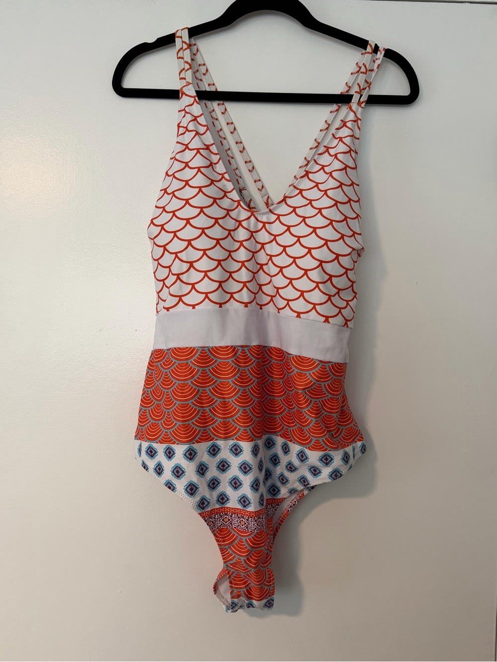 Cupshe Orange & White Patterned One-Piece Swimsuit.  Swim Summer Mermaid Preppy